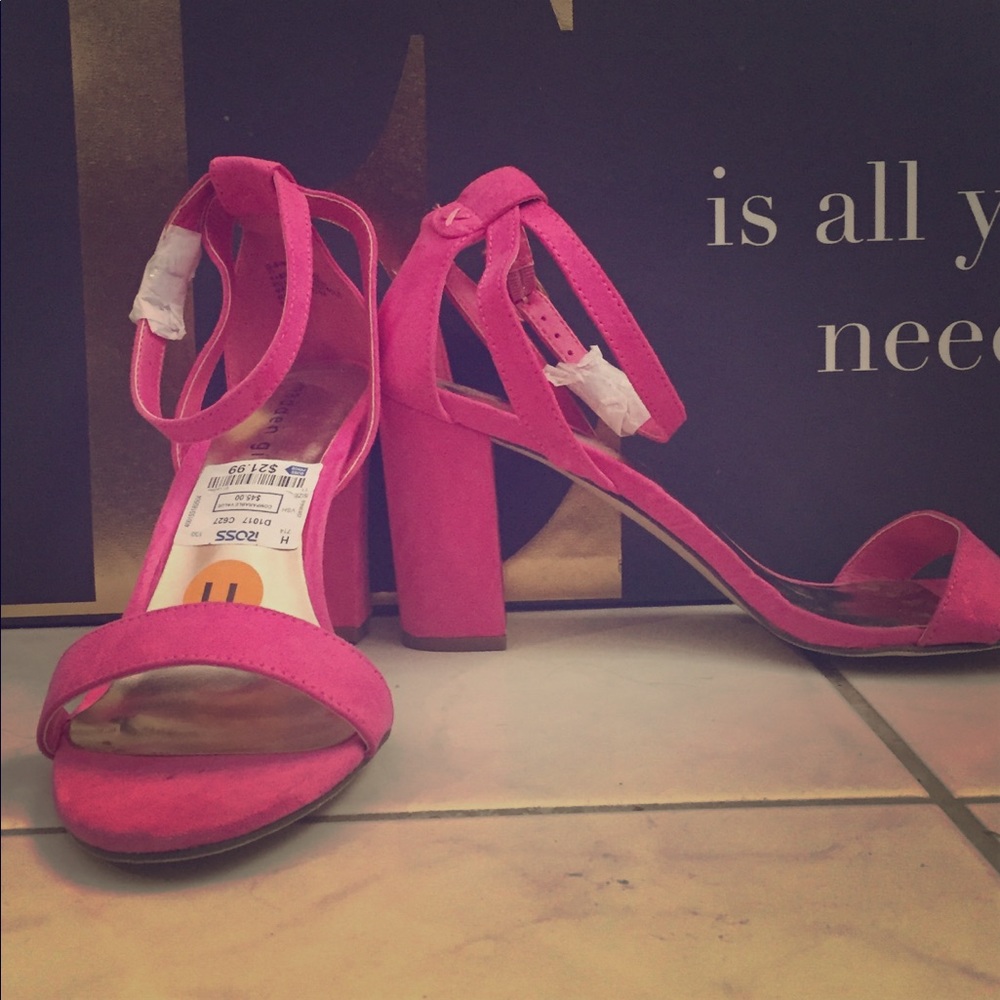 Fuchsia Steven Madden heels